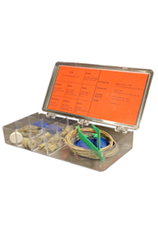 [PSL613321] KIT DE ARRANQUE EN PEEK, CONTIENE PARTES TALES COMO TORNILLOS, TUBERIAS , FERRULAS Y ADAPTADORES PARA DIFERENTES USOS EN CROMATOGRAFIA