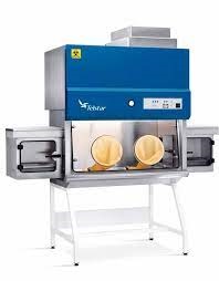 [CS1201] STERILATOR. CABINA AISLADORA DE PRESION POSITIVA TELSTAR. CON BANDEJA COLECTORA DE LIQUIDOS EN ACERO INOXIDABLE. SISTEMA DE ACCESO MEDIANTE GUANTES (DIAMETRO:250MM). FILTROS HEPA/ULPA H14 DE ENTRADA Y EXTRACCION CON SISTE DE FILTRO G3. DIMENSIONES E